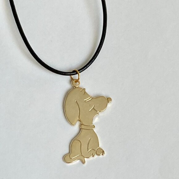 Vintage Snoopy Necklace Pendant Gold Tone Peanuts Cartoon Dangle Dog Peanuts 24" - Picture 8 of 12